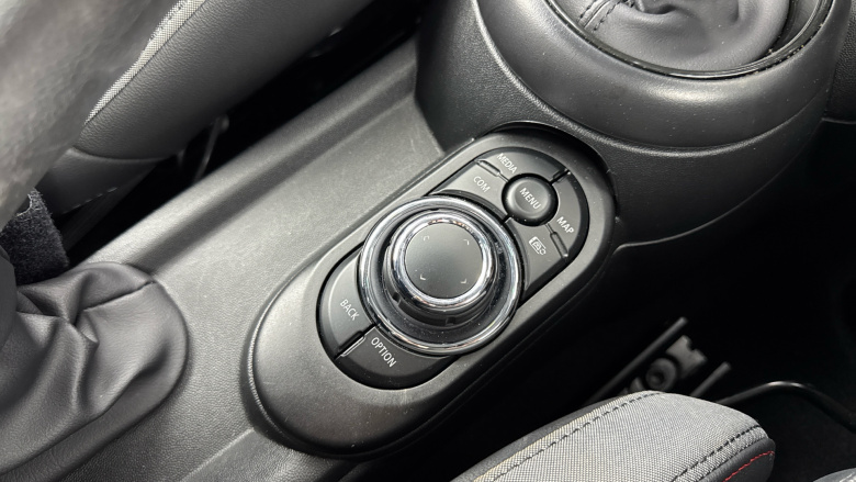 MINI Hatchback 1.5 Cooper Sport 3dr Auto Petrol Hatchback